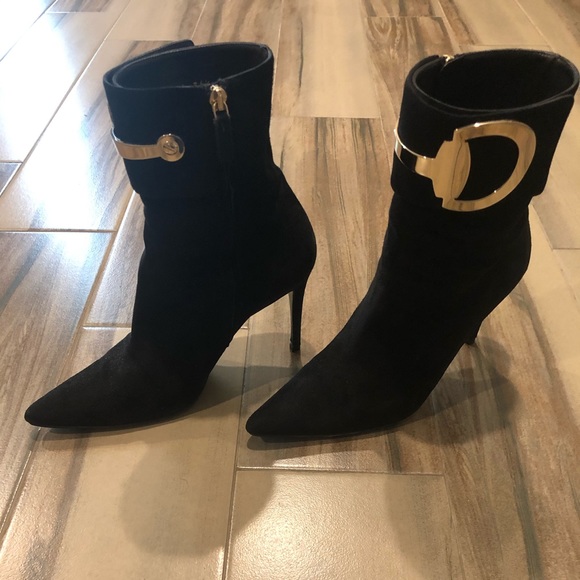 gucci black suede boots